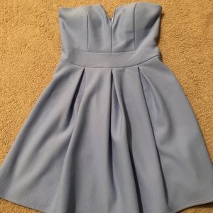 Cute, lightly worn strapless dress.